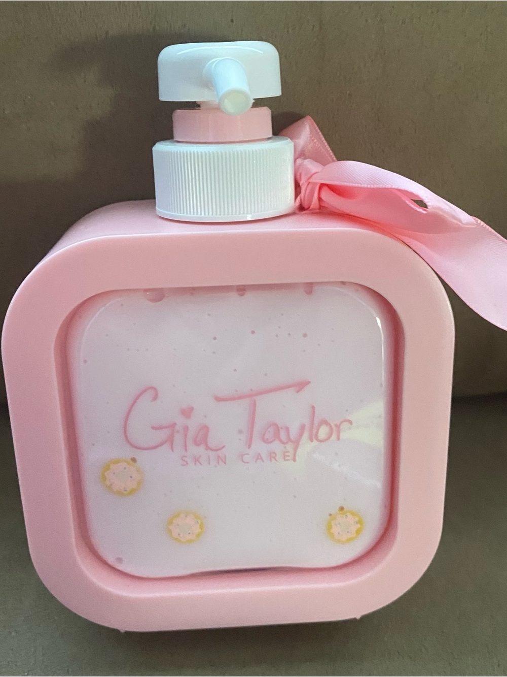 Taylor Pink Moisturizing Lotion - Hydrating Skin Care